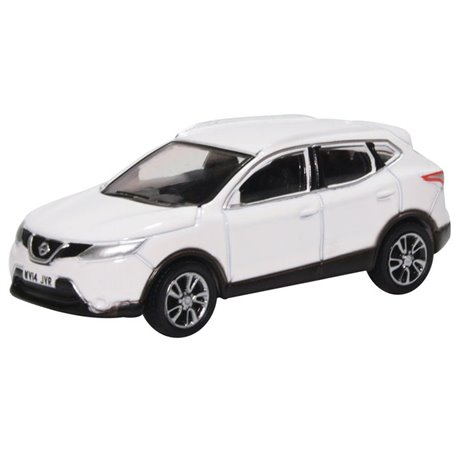 Nissan Qashqai J11 Storm White