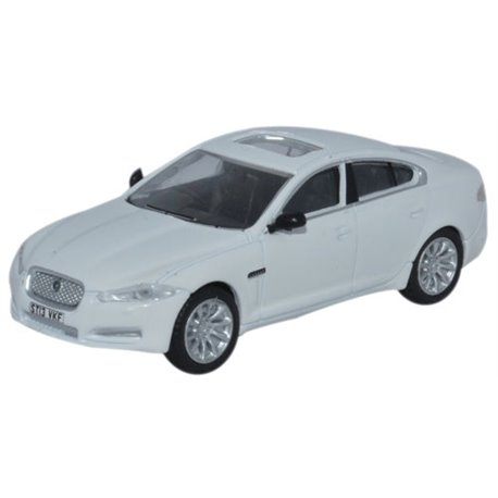 Jaguar XF Saloon - Polaris White