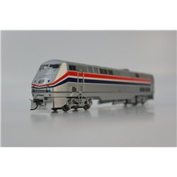 Athearn 91574 Amtrak P-42 "96" + 5 Bachmann Amtrak Coaches with Lights .Used. PO Gauge