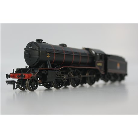 Bachmann Branchline 32-276 Class K3 2-6-0 61932 in BR lined black with early emblem with group standard tender.Used. OO Gauge