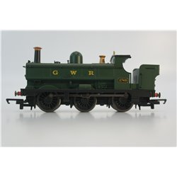 Hornby R3066 Class 2721 0-6-0PT 2765 in GWR Green. Used. OO Gauge