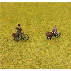 Period delivery bike and tradesman (2)