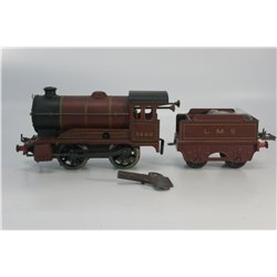 Hornby Clockwork O Gauge Engine Type 501, Tender and Assorted Wagons. Used. O Gauge