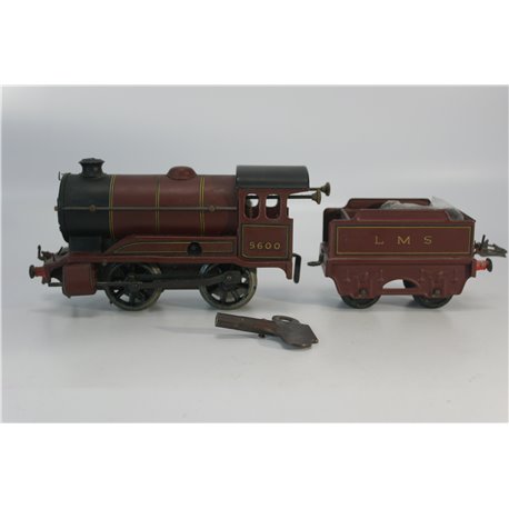 Hornby Clockwork O Gauge Engine Type 501 Tender and Assorted Wagons. Used. O Gauge