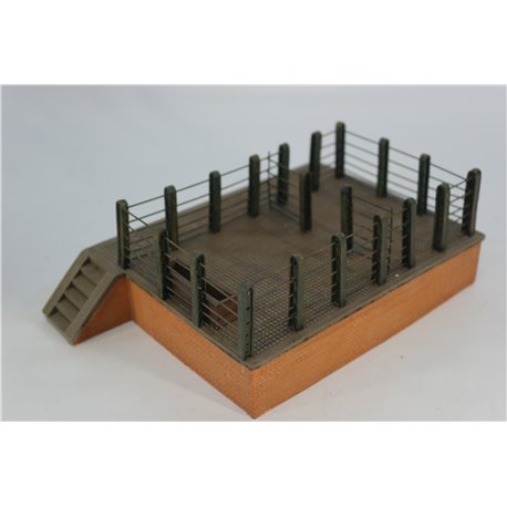 Bachmann Scenecraft 47 003 Cattle Dock. Used. O Gauge