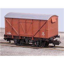 BR 12-ton Ventilated Box Van Planked Sides