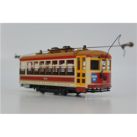 Spectrum 80205 Birney Safety Streetcar Third Ave Railway System . USED HO Gauge