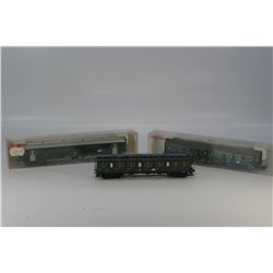 Set of Three Continental Short Coaches. Used. HO Gauge