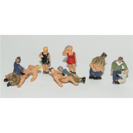 In Bad Taste, naughty Figures Unpainted Kit ( N scale 1/148th)