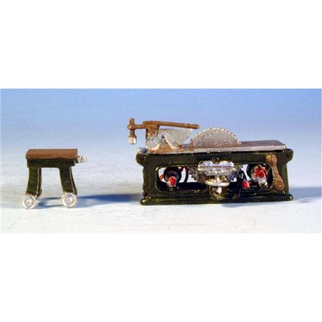 Heavy Duty Circular Saw Bench Unpainted Kit OO Scale 1:76