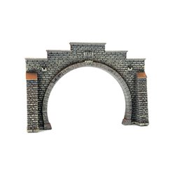 Double Track Profi Hard Foam Tunnel Portal