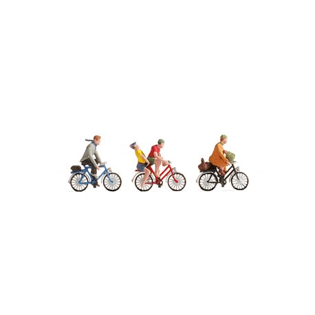 Cyclists (3) and Accessories Figure Set