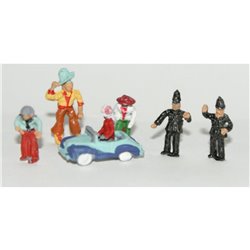 Clowns with Car, Comedy Policeman, Unpainted Kit