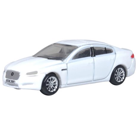 Jaguar XF Polaris White