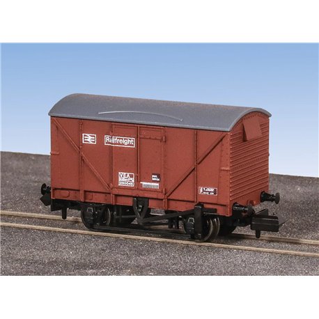 BR Vanfit Wagon Plywood BR Railfreight, Bauxite