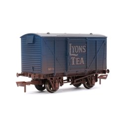 Dapol Ventilated Van Lyons Tea No1 weathered