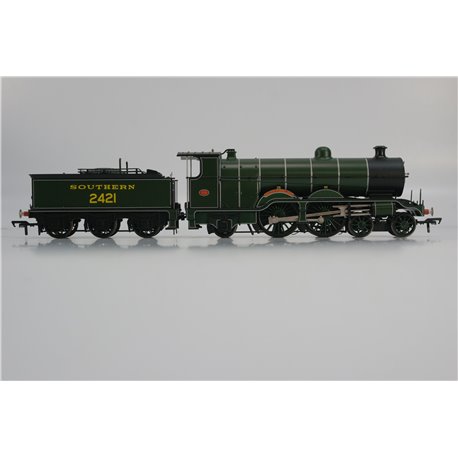 Bachmann Branchline 31-920 Class H2 Atlantic 4-4-2 2421 "South Foreland" in SR Maunsell green. Used. OO Gauge 