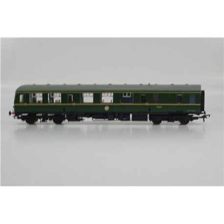 Bachmann Branchline 31-326A Class 105 2 Car Cravens DMU in BR green with speed whiskers "Cambridge/Harwich". Used. OO Gauge