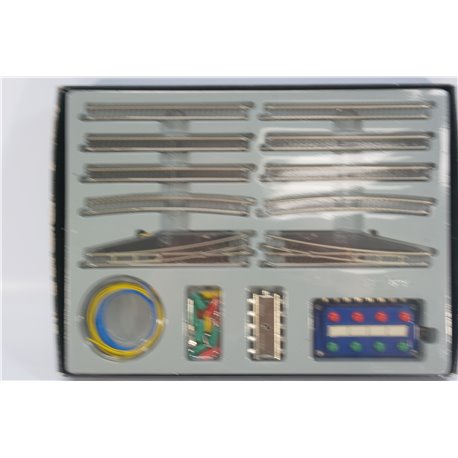 Marklin Mini-Club 8191 Z Gauge E Extension Set with Electric Turnouts . Used. Z Gauge