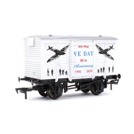 Ventilated Van VE Day 80th Anniversary Airforce