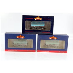 Three Bachmann China Clay wagons - weathered. Used. OO Gauge 