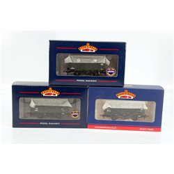 Three GW Grey Wagons. Used. OO Gauge 