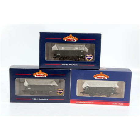 Three GW Grey Wagons. Used. OO Gauge 