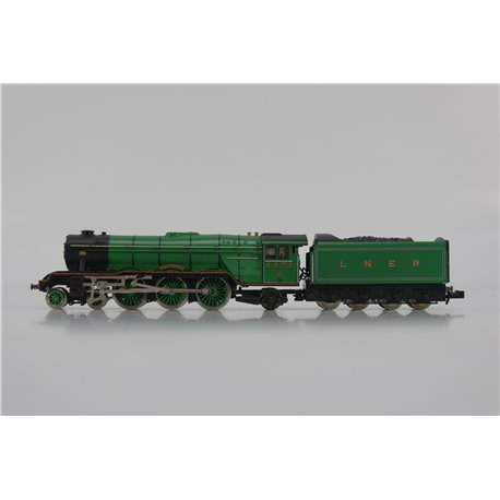 Minitrix 12950 Class A3 4-6-2 4472 'Flying Scotsman' in LNER apple green. Used. N Gauge 