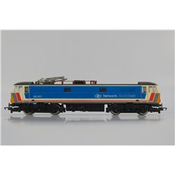 Hornby R368B Class 86 86401 in BR/NSE Bright blue. Used. OO Gauge 