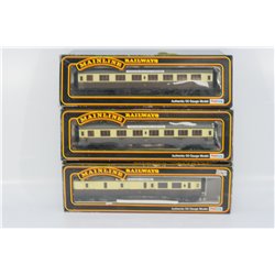 A Set of Three Mainline GWR Coaches. Used. OO Gauge 