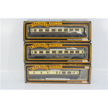 A Set of Three Mainline GWR Coaches. Used. OO Gauge 