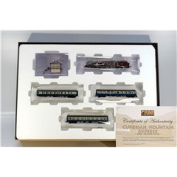Graham Farish 370-500 Cumbrian Mountain Express Train Pack & Scenecraft "Ais Gill" Signal box. Used. N Gauge 