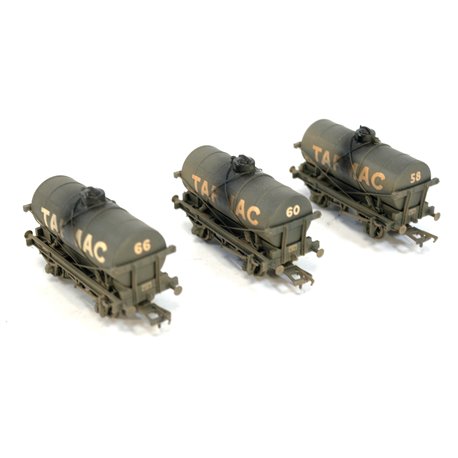 Bachmann Branchline 37-670 14-ton tank wagons 'Tarmac' (weathered) - Pack of 3. Used. OO Gauge 