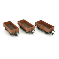 Bachmann Branchline 38-340 Pack of 3 13 Ton high sided steel open wagons in BR bauxite - weathered. Used. OO Gauge 