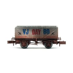 7 Plank VJ Day Airforce 80th Anniversary Weathered