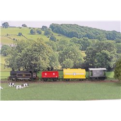 Hornby R52 3F Jinty plus wagons from the Suburban Freight Starter Set. OO Gauge Used