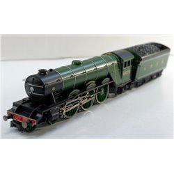 HORNBY2974 Class A1 4-6-2 4472 'Flying Scotsman' in LNER Green - Legends Series . Used. OO Gauge 