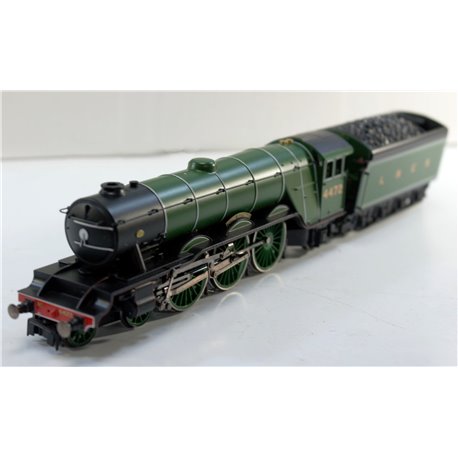 HORNBY2974 Class A1 4-6-2 4472 'Flying Scotsman' in LNER Green - Legends Series . Used. OO Gauge 