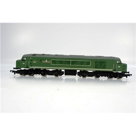 Mainline Railways 37-050 Type 4 1CO - CO1 Diesel Locomotive " Manchester Regiment" BR Green . Used. OO Gauge 