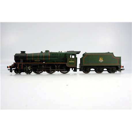 Bachmann Branchline 31-158 Class 5XP Jubilee 4-6-0 45742 'Connaught' in BR lined green with early emblem. Used. OO Gauge 