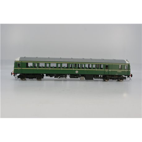 Dapol 7D-015-002S Class 122 'Bubble Car' single car DMU 55000 in BR green with small yellow panels . Used. O Gauge 