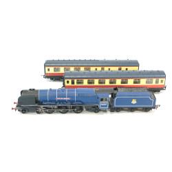 HORNBY R2553 00 4.6.2 Duchess class 46237 CITY OF BRISTOL - BR Blue plus two coaches. Used. OO Gauge