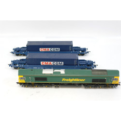 Bachmann Branchline 32-726 Class 66 66610 in Freightliner Livery plus two Dapol KQA/KTA Pocket Wagons and containers . Used. O
