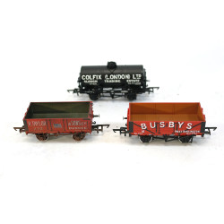 A Set of Three Oxford Rail Wagons a Tank Wagon. Two Open Wagons and a Tank Wagon. OO Gauge USED