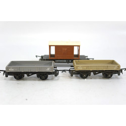 A Set of 3 Tri-ang TT Wagons/Van . TT Gauge USED
