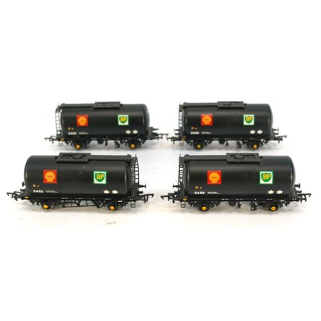 4 X Bachmann 37-582D BR 45T TTA Tank Wagon 'Shell BP' Black. Used. OO Gauge 