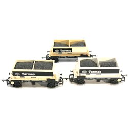 3 X Lima 305639A2 50 Ton Tarmac PGA Wagons. Used. OO Gauge 