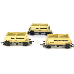 3 X Lima 305639A2 50 Ton Tarmac PGA Wagons. Used. OO Gauge 