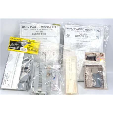 A Selection of unfinished rail-related plastic Kits in OO Gauge . Used. OO Gauge 