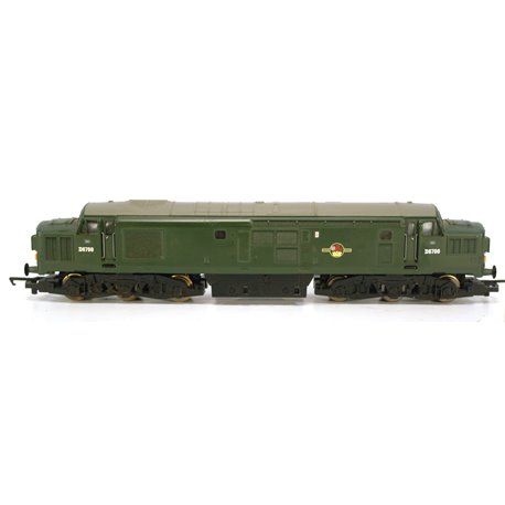 Hornby R2471A Class 37 D6700 in BR green with split headcode . DCC Fitted. Used. OO Gauge 